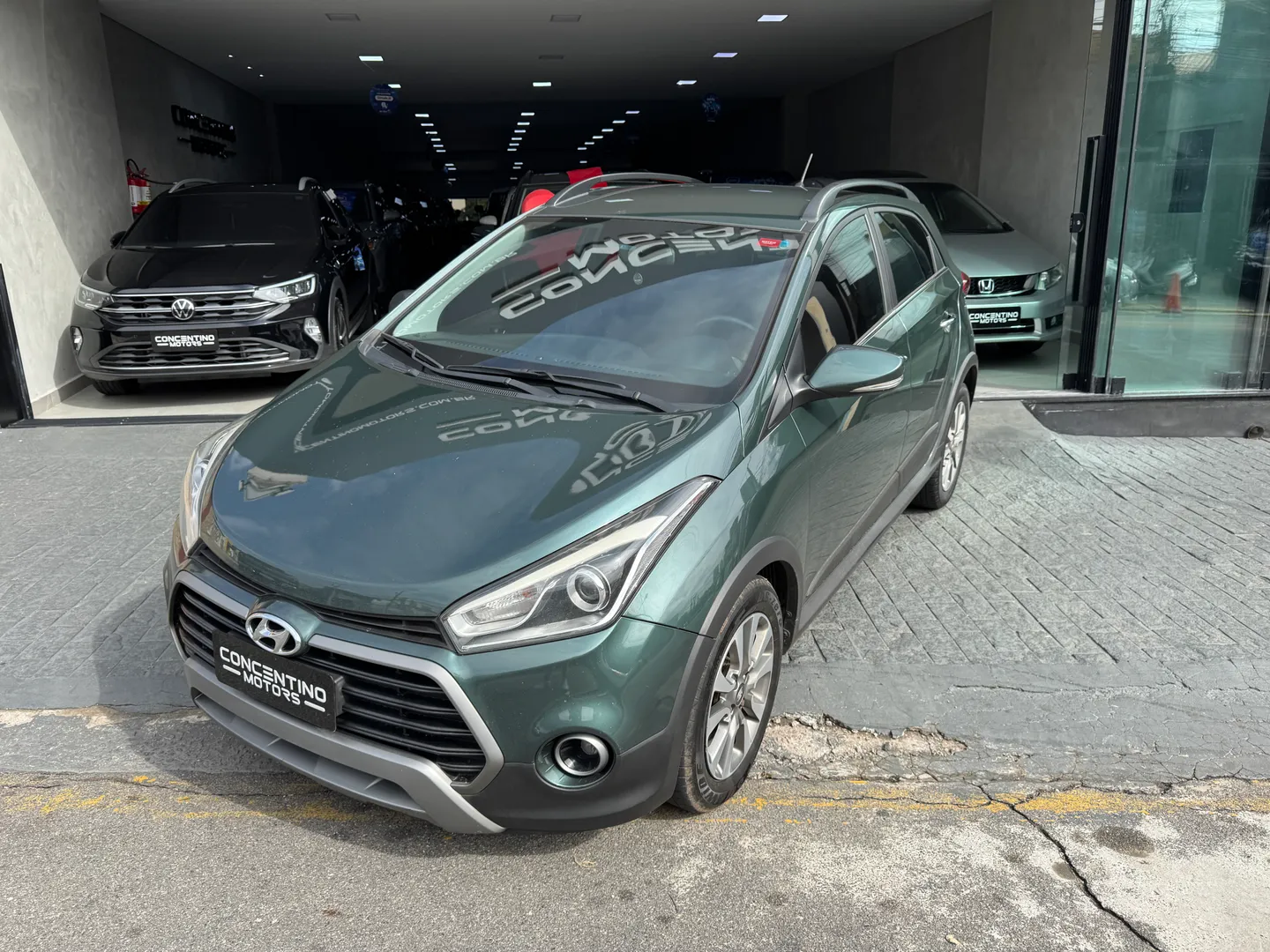 Imagem exterior do veículo Hb20x 2018 1.6 16V Premium Flex 4P Automático