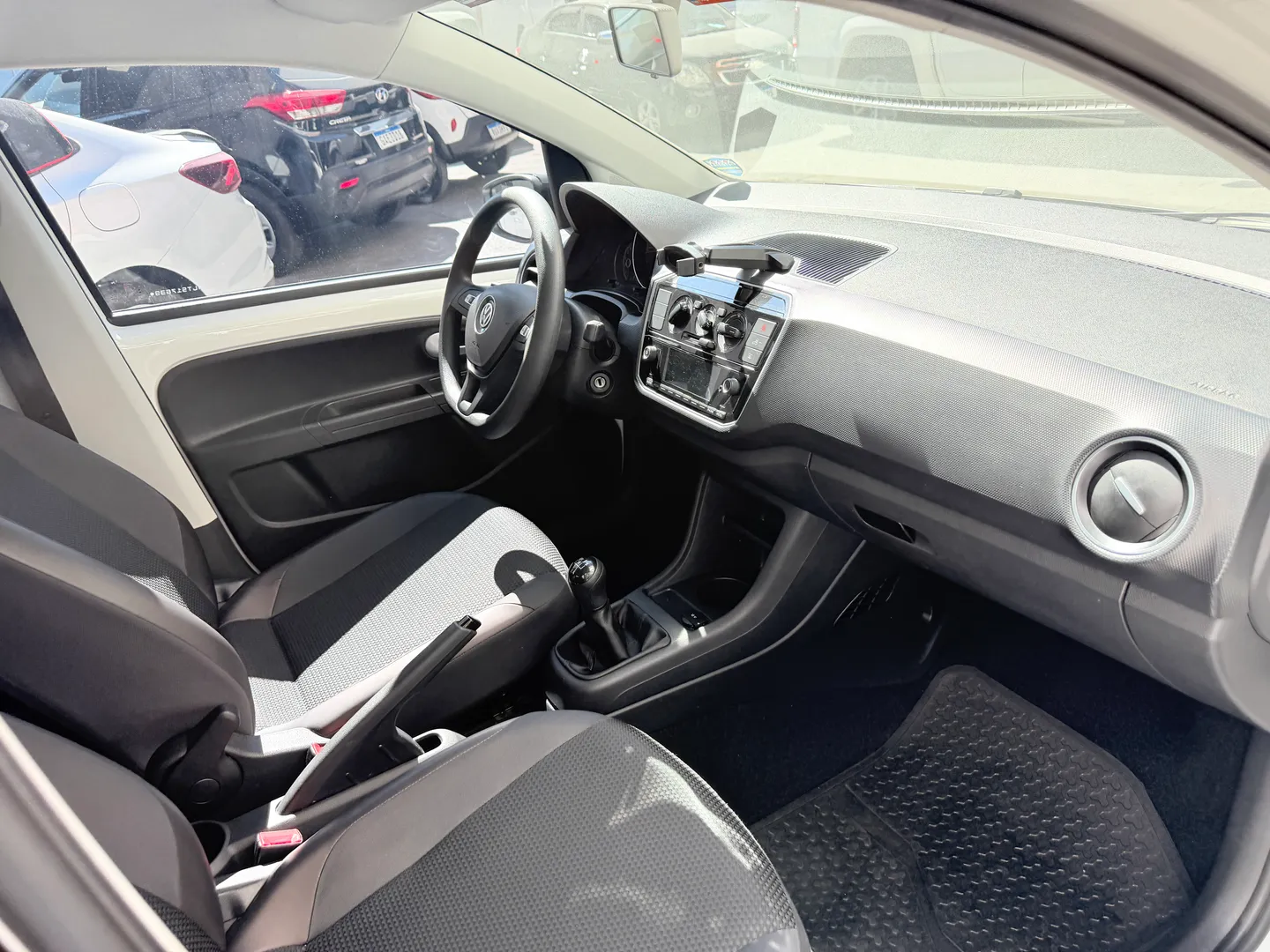 Imagem 16 – Volkswagen Up 1.0 170 Tsi Total Flex Xtreme 4P Manual