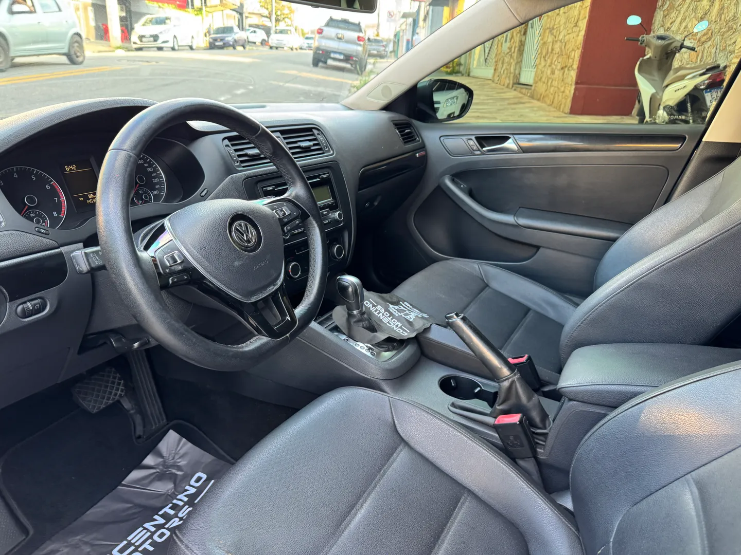 Imagem 13 – Volkswagen Jetta 2.0 Comfortline Flex 4P Tiptronic