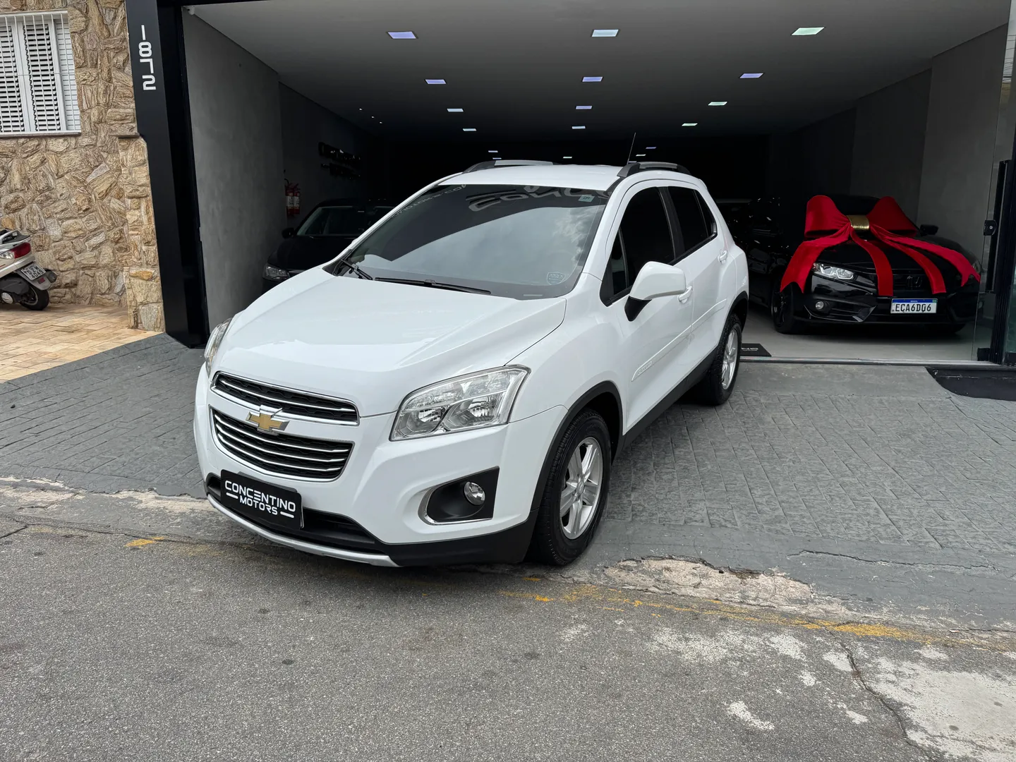 Imagem exterior do veículo Tracker 2016 1.8 Mpfi Lt 4X2 16V Flex 4P Automático