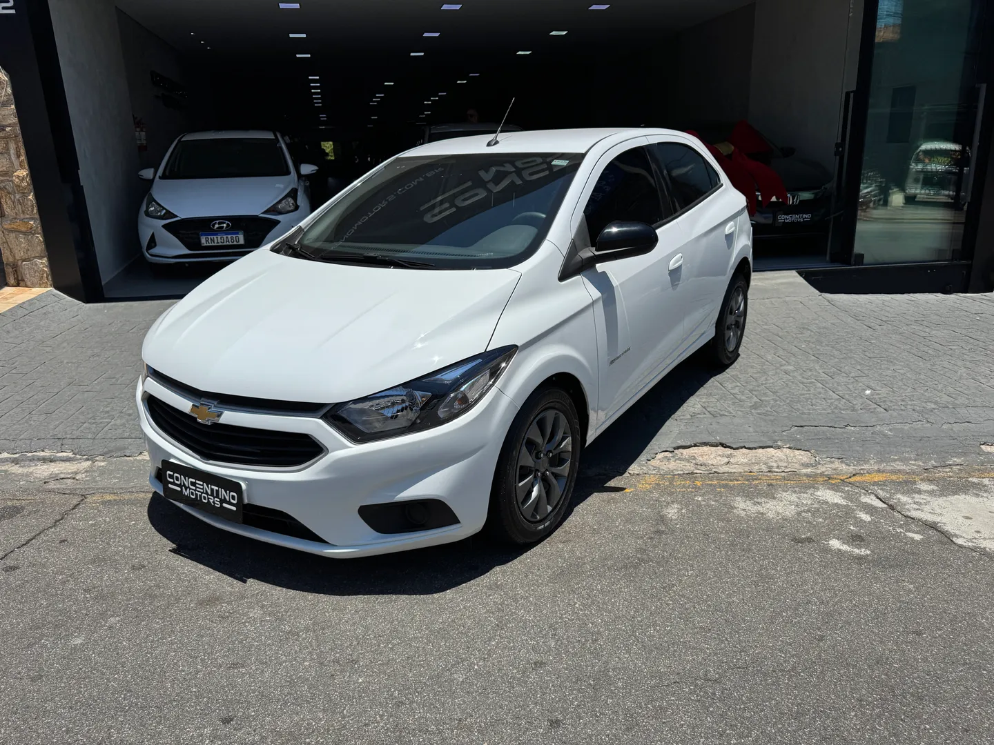Imagem exterior do veículo Onix 2019 1.4 Mpfi Advantage 8V Flex 4P Automático