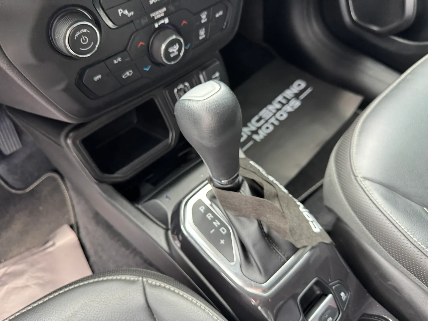 Imagem 13 – Jeep Renegade 1.3 T270 Turbo Flex Longitude At6