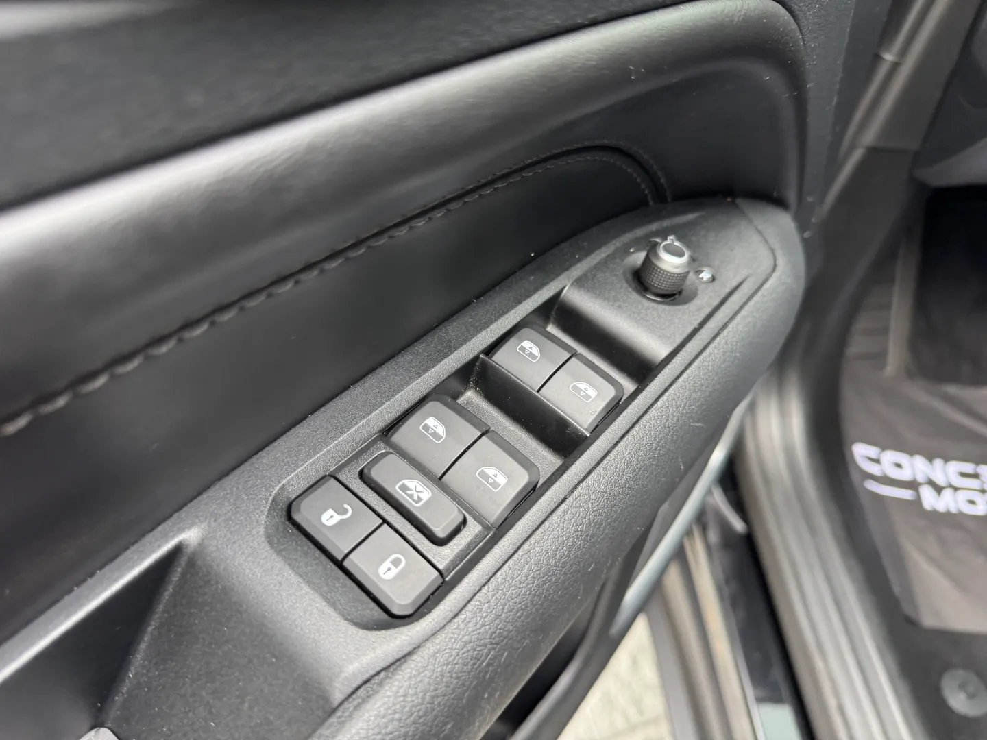 Imagem 11 – Jeep Compass 1.3 T270 Turbo Flex Sport At6