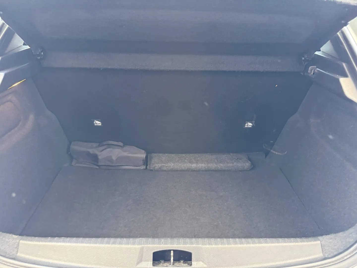 Imagem 13 – Peugeot 208 1.0 Firefly Flex Style Manual