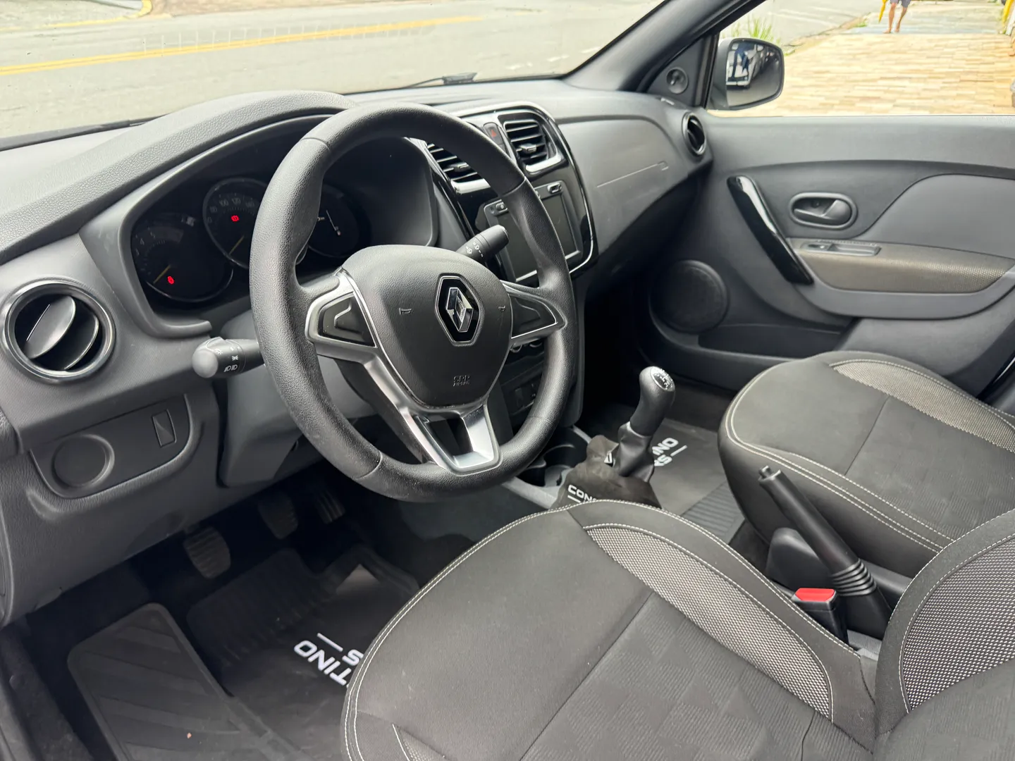 Imagem 13 – Renault Logan 1.0 12V Sce Flex Zen Manual