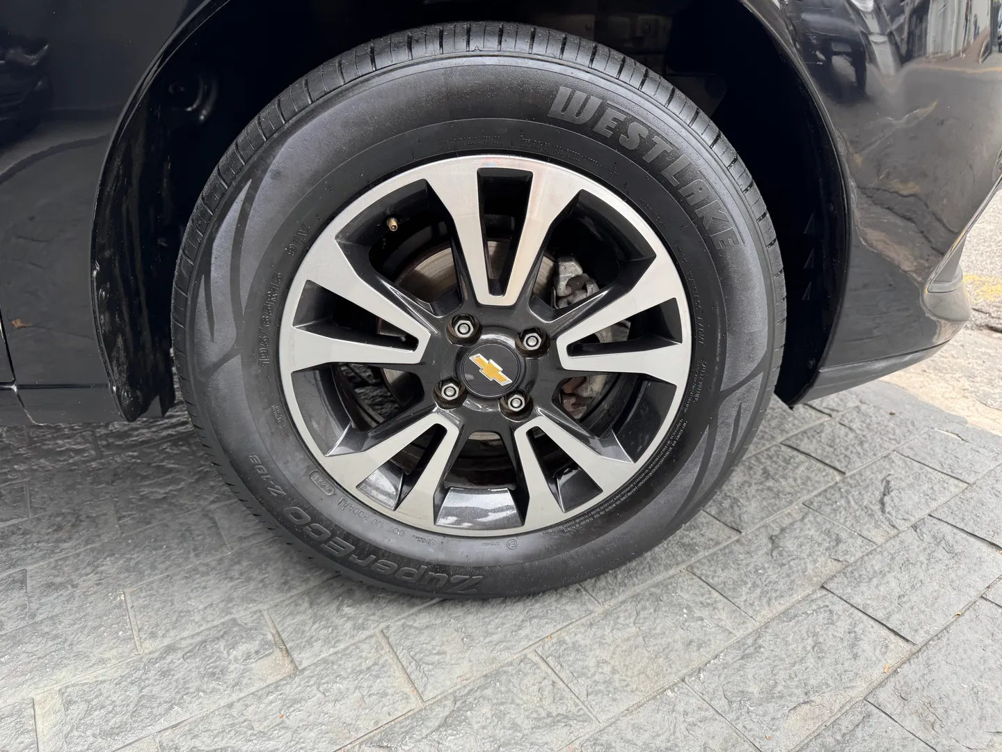 Imagem 9 – Chevrolet Onix 1.4 Mpfi Ltz 8V Flex 4P Automático