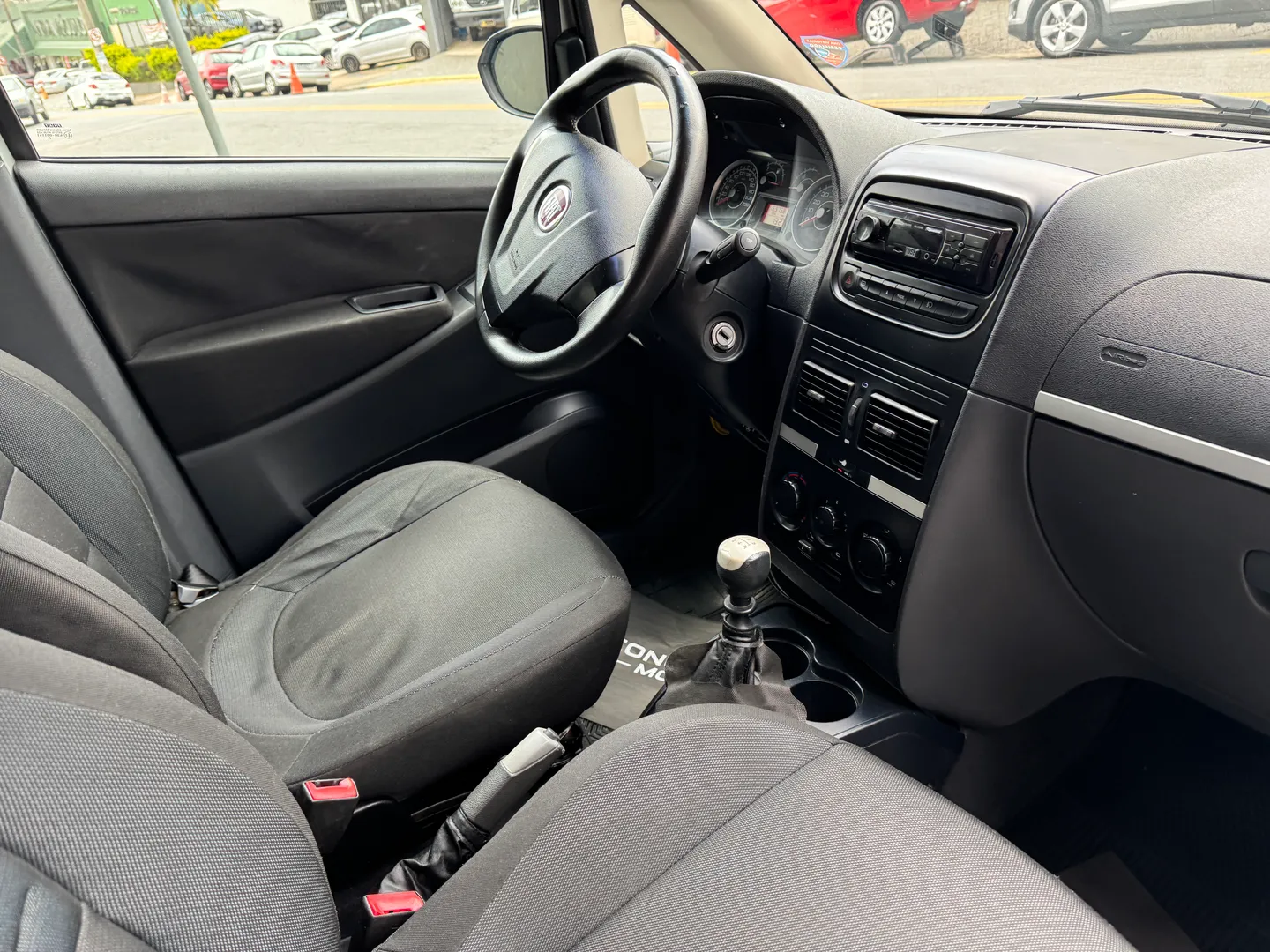 Imagem 16 – Fiat Idea 1.4 Mpi Attractive 8V Flex 4P Manual