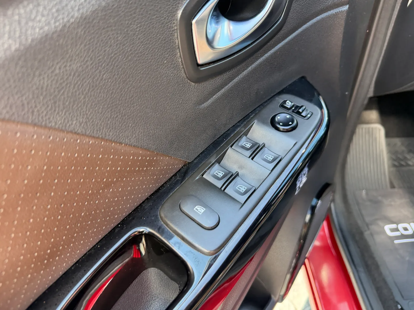 Imagem 8 – Renault Captur 1.3 Tce Flex Zen X-Tronic