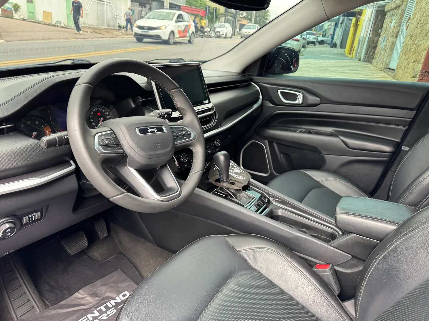 Imagem 12 – Jeep Compass 1.3 T270 Turbo Flex Sport At6