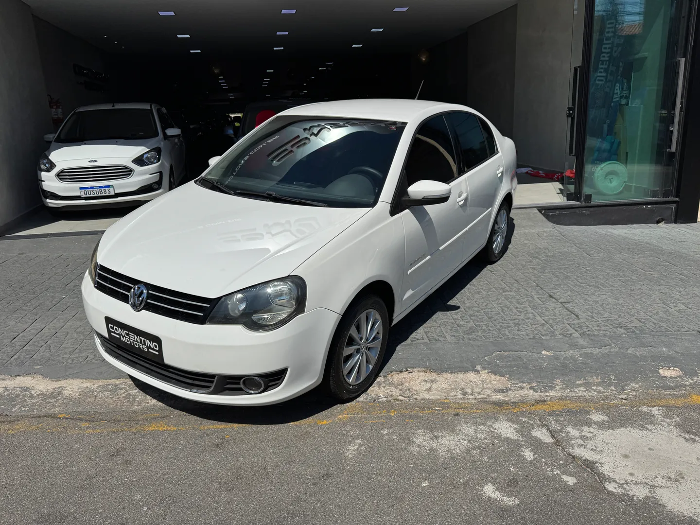 Imagem exterior do veículo Polo Sedan 2012 1.6 Mi 8V Flex 4P Manual