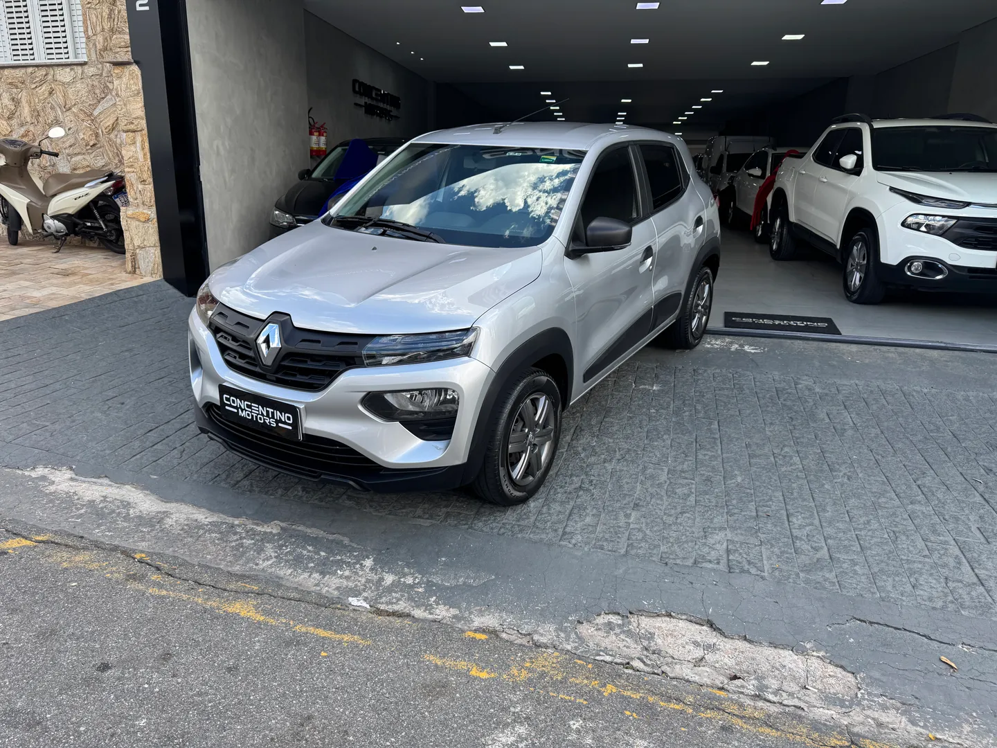 Imagem exterior do veículo Kwid 2025 1.0 12V Sce Flex Zen Manual