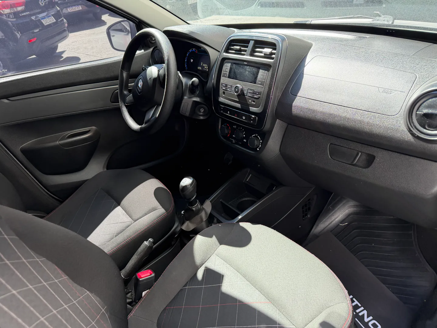 Imagem 11 – Renault Kwid 1.0 12V Sce Flex Zen Manual