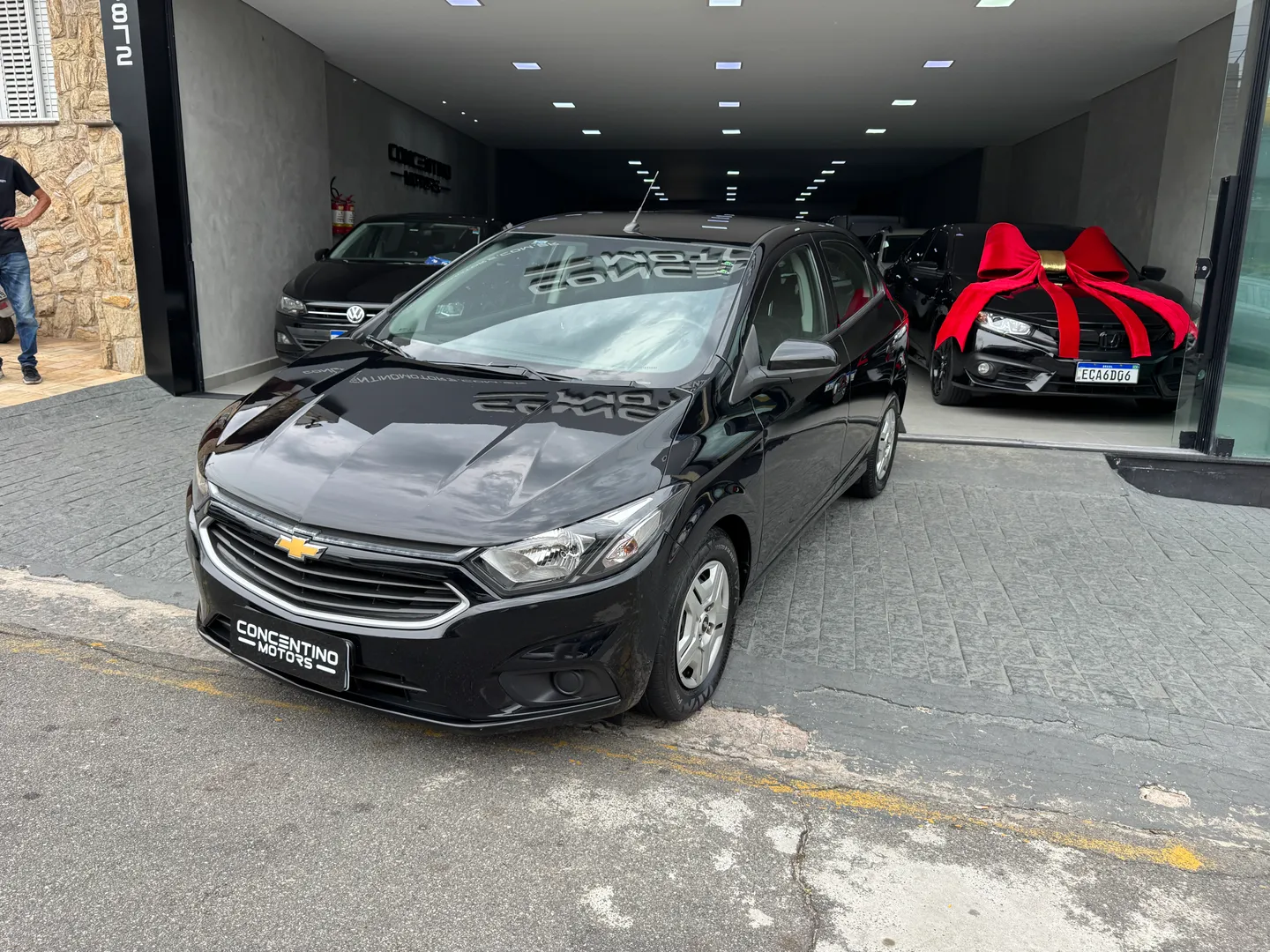 Imagem exterior do veículo Onix 2017 1.4 Mpfi Lt 8V Flex 4P Automático