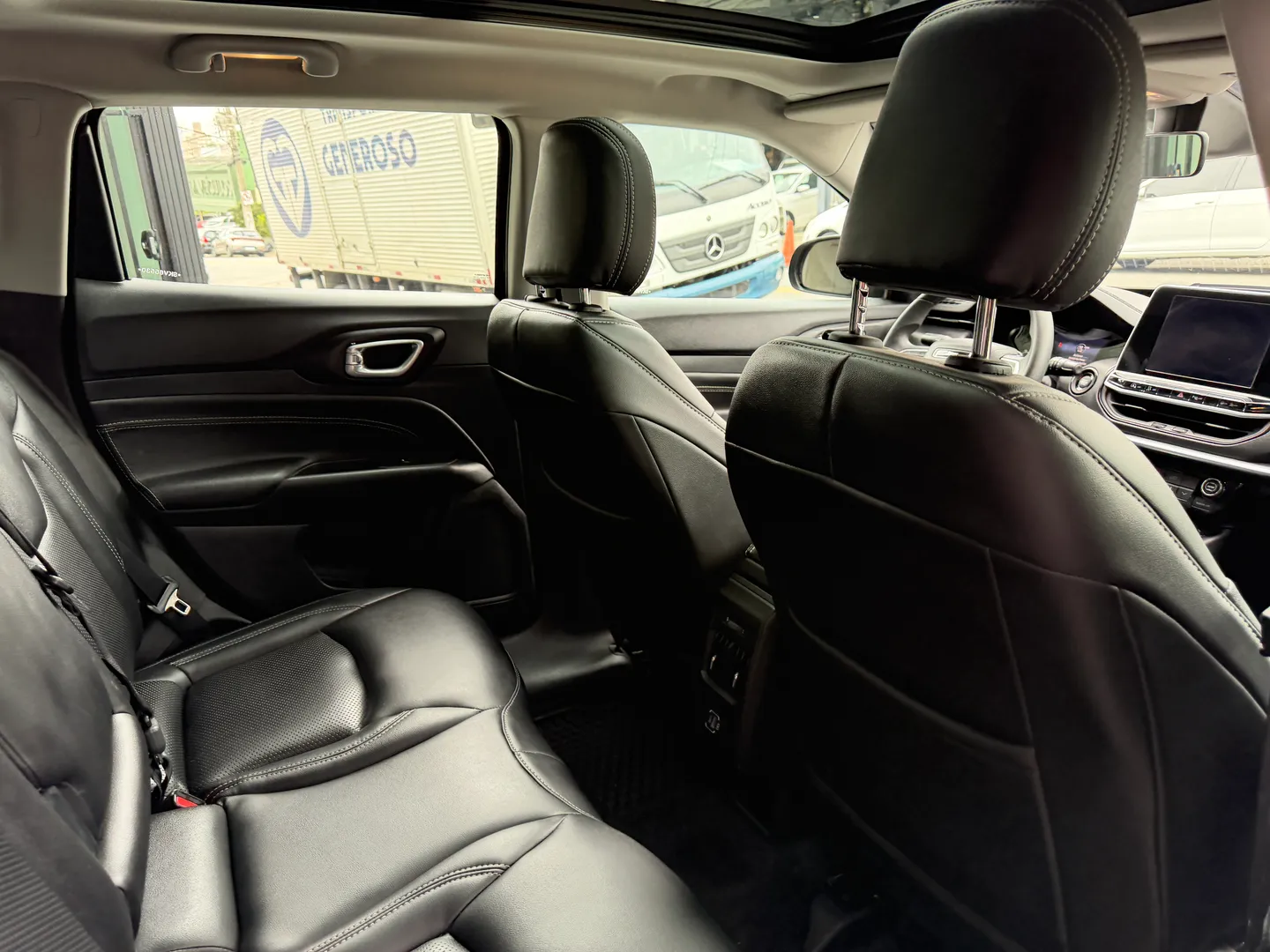 Imagem 16 – Jeep Compass 1.3 T270 Turbo Flex Sport At6