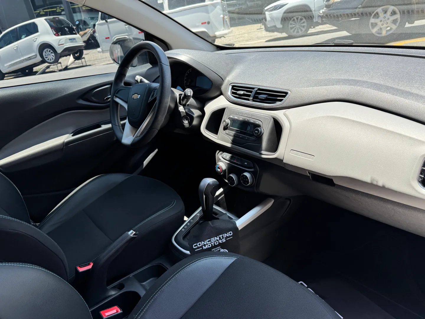 Imagem 9 – Chevrolet Onix 1.4 Mpfi Advantage 8V Flex 4P Automático