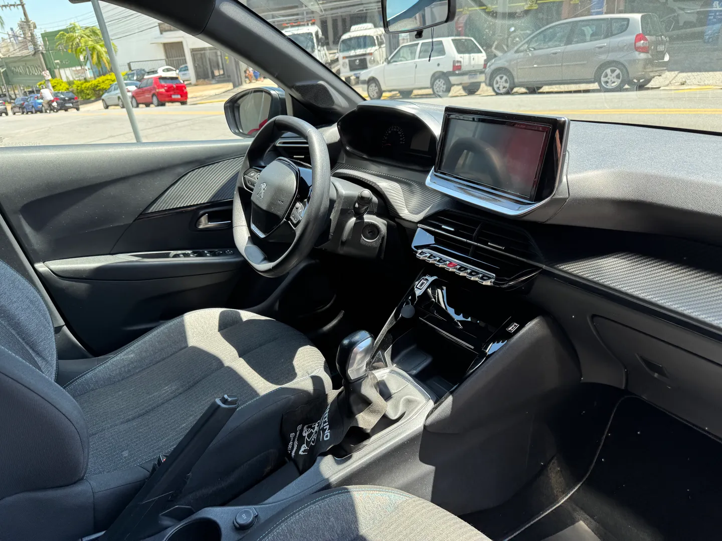 Imagem 7 – Peugeot 208 1.0 Firefly Flex Style Manual