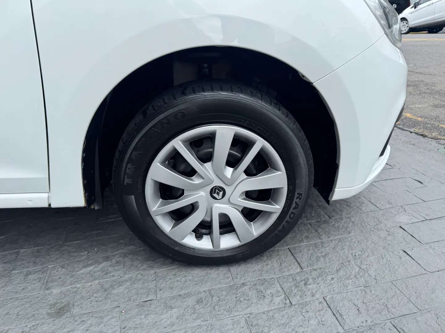 Imagem 7 – Renault Logan 1.0 12V Sce Flex Zen Manual