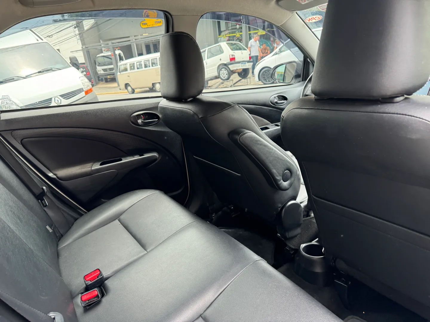 Imagem 8 – Toyota Etios Cross 1.5 16V Flex 4P Automático