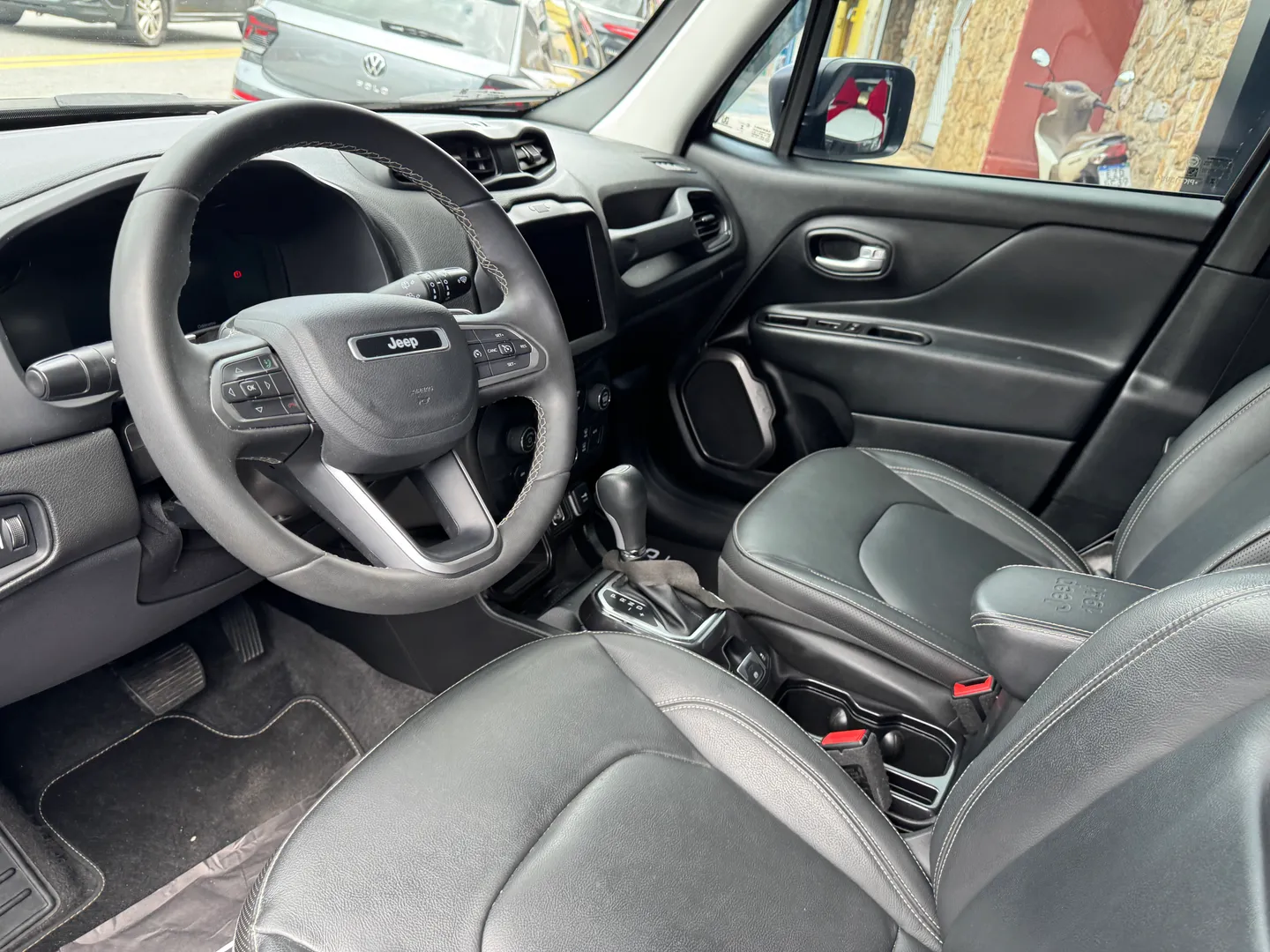 Imagem 7 – Jeep Renegade 1.3 T270 Turbo Flex Longitude At6