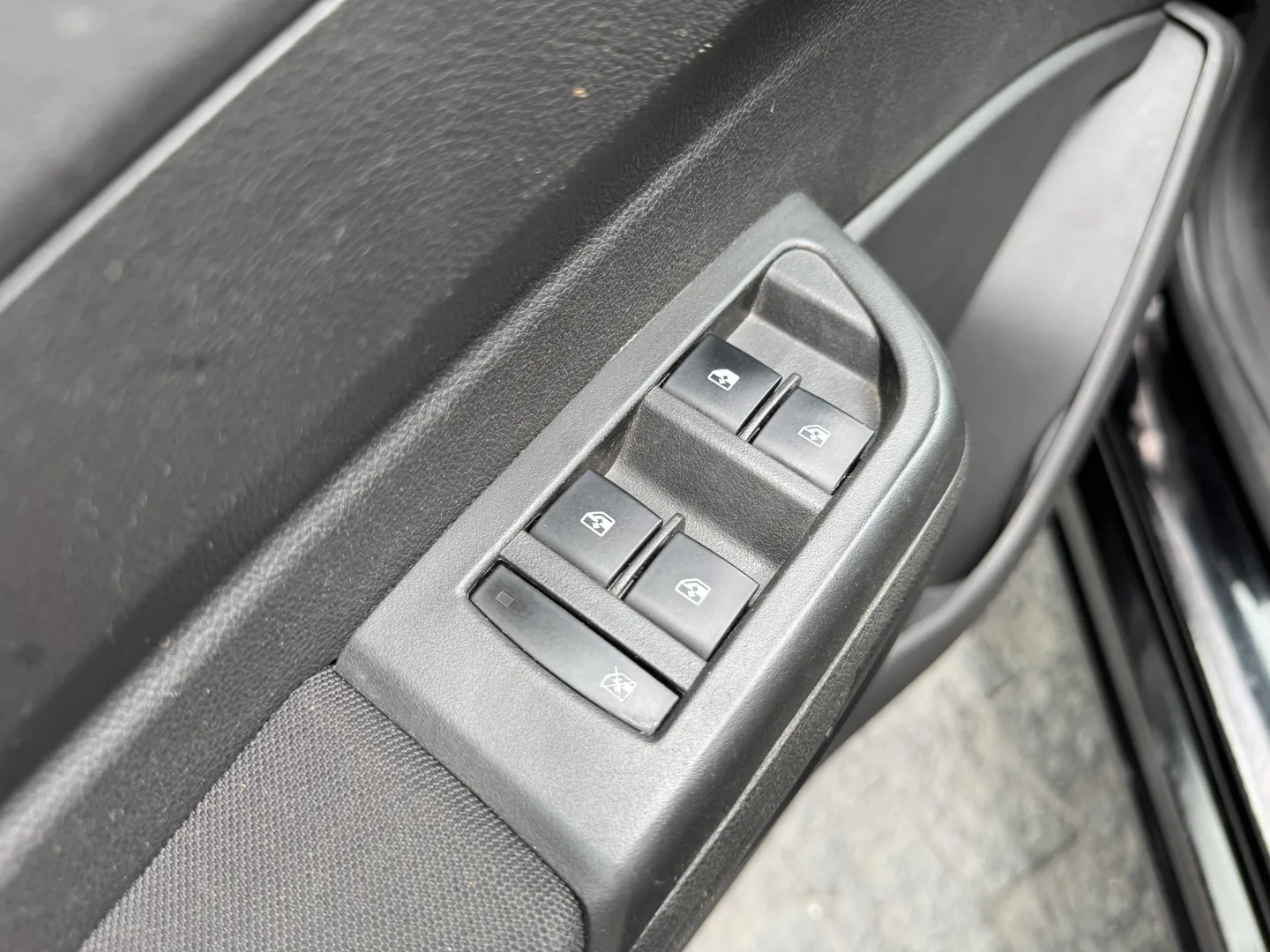 Imagem 7 – Chevrolet Onix 1.4 Mpfi Ltz 8V Flex 4P Automático