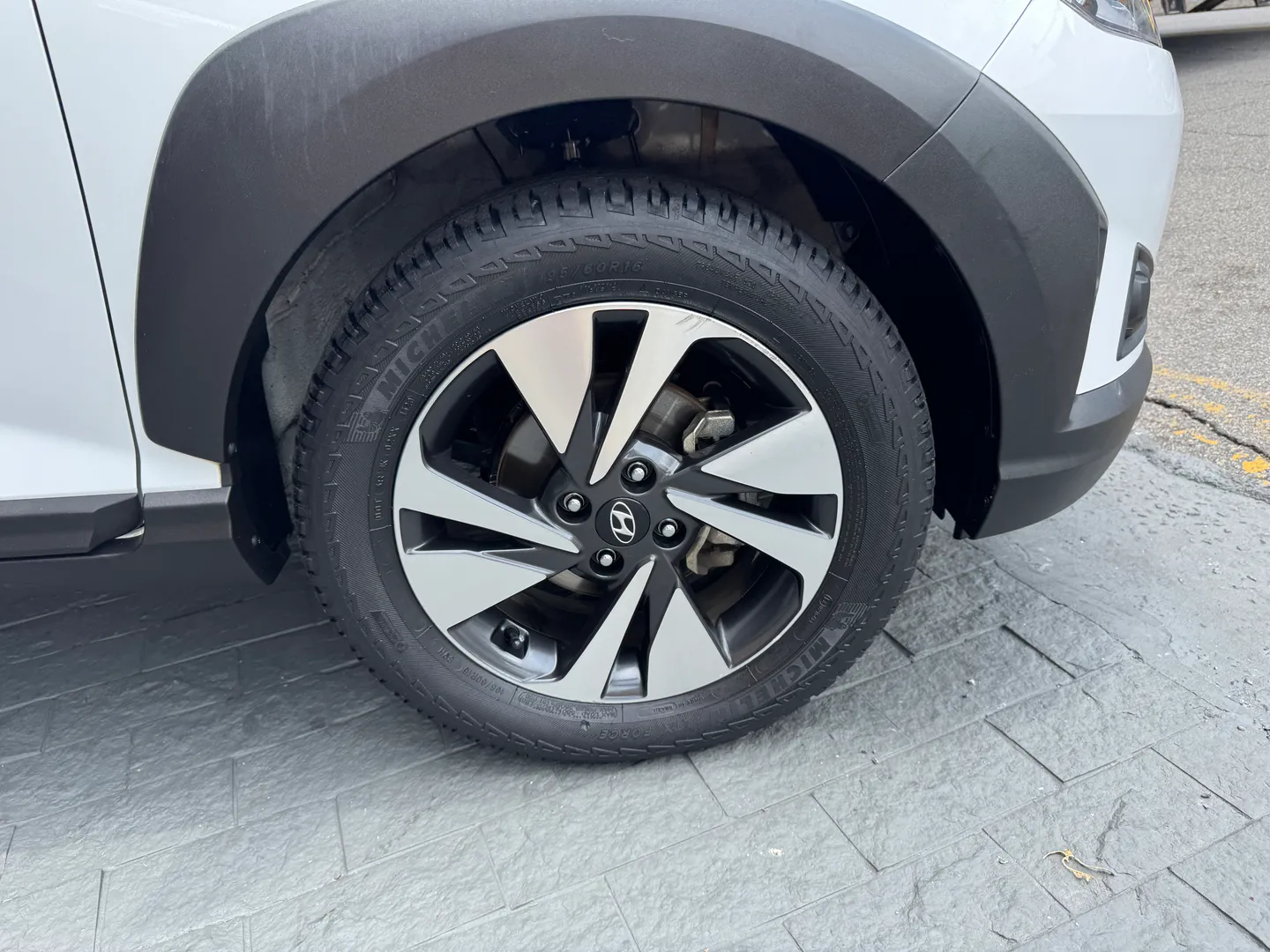 Imagem 7 – Hyundai Hb20x 1.6 16V Flex Diamond Plus Automático