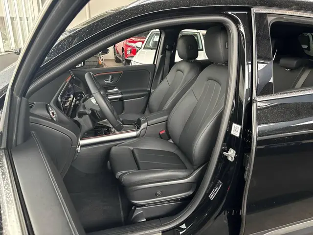 Mercedes-Benz Gla 200 2025