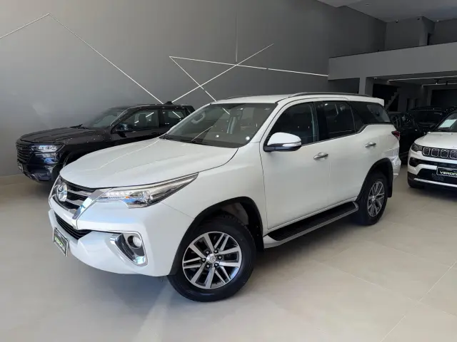 Toyota Hilux Sw4 2016
