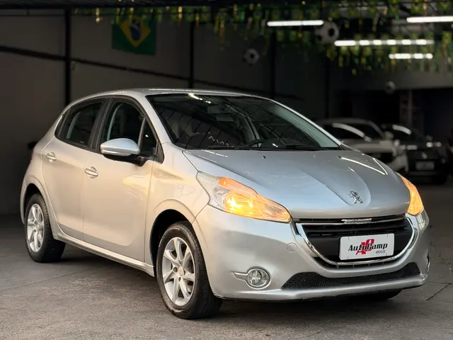 Peugeot 208 2015