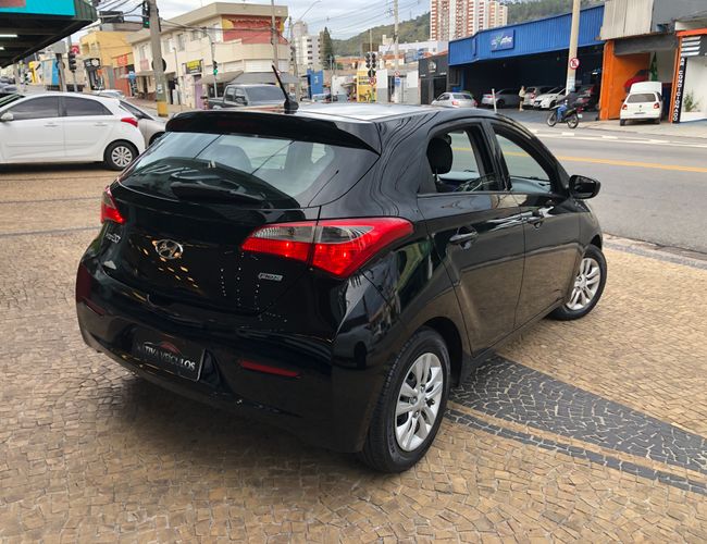 Imagem exterior do veículo Hb20 2015 1.0 Comfort 12V Flex 4P Manual 
