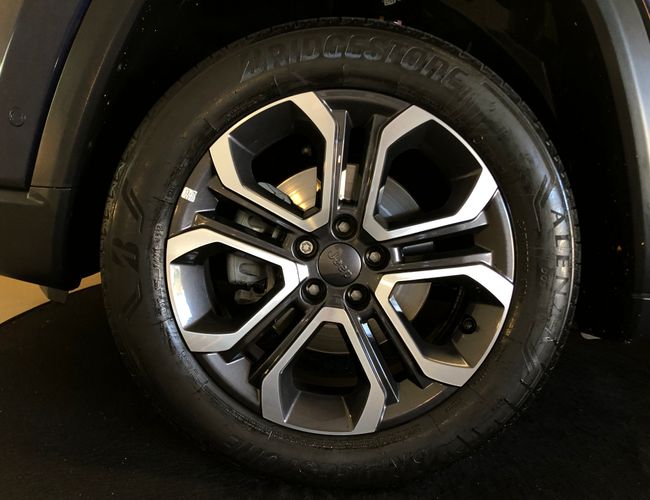 Imagem exterior do veículo Commander 2022 1.3 T270 Turbo Flex Limited At6 