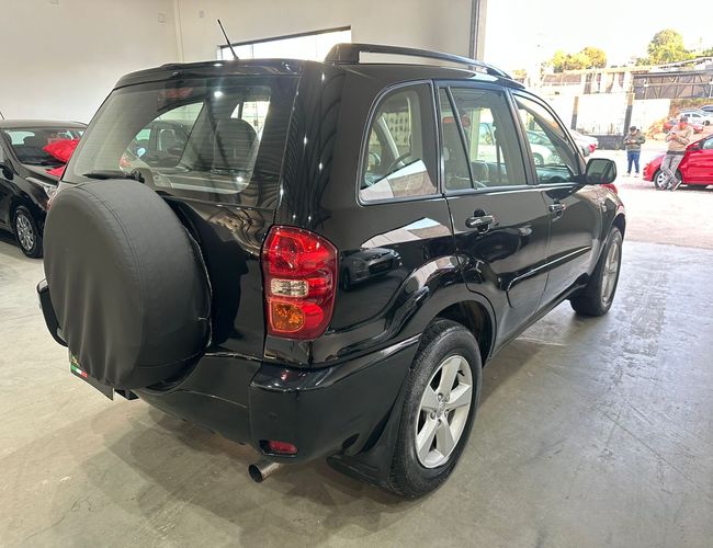 Imagem exterior do veículo Rav4 2005 2.0 4X4 16V Gasolina 4P Automático 