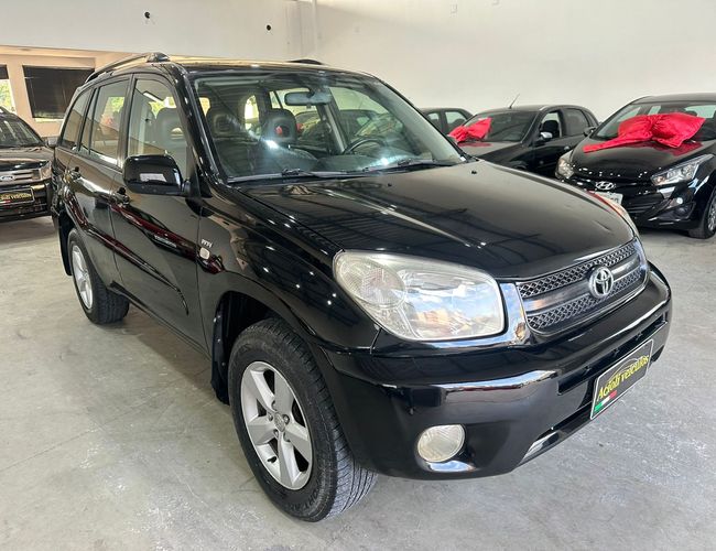 Imagem exterior do veículo Rav4 2005 2.0 4X4 16V Gasolina 4P Automático 