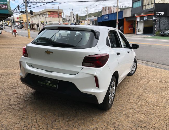 Imagem exterior do veículo Onix 2023 1.0 Flex Manual 