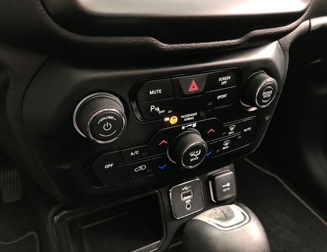 Imagem exterior do veículo Renegade 2021 1.8 16V Flex Limited 4P Automático 
