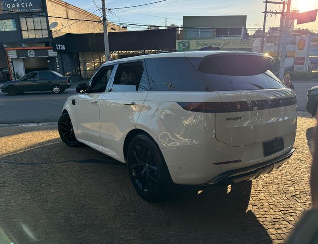 Imagem exterior do veículo Range Rover Sport 2023 3.0 D350 Turbo Diesel Mhev Dynamic Hse Awd Automático 