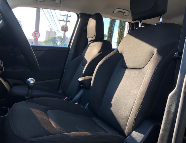 Imagem exterior do veículo Renegade 2018 1.8 16V Flex Sport 4P Manual 
