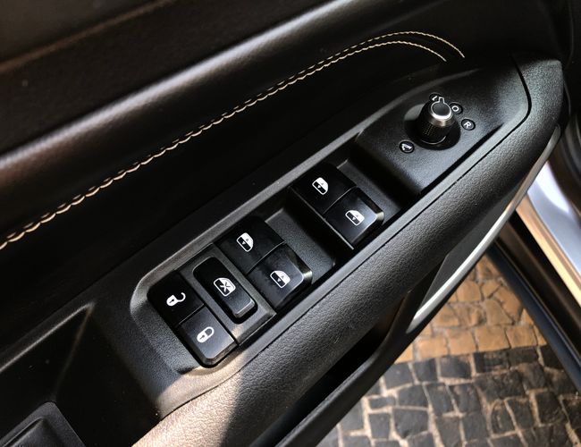 Imagem exterior do veículo Compass 2023 1.3 T270 Turbo Flex Longitude At6 