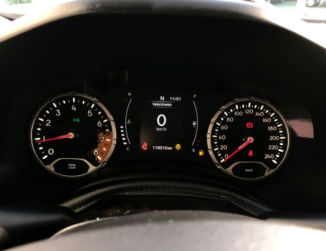Imagem exterior do veículo Renegade 2018 1.8 16V Flex Sport 4P Manual 