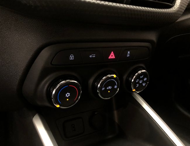 Imagem exterior do veículo Onix 2024 1.0 Flex Lt Manual 