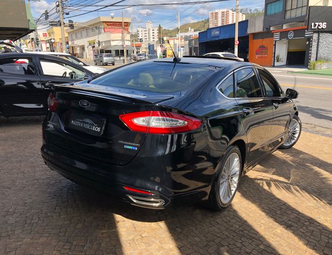 Imagem exterior do veículo Fusion 2016 2.0 Titanium Awd 16V Gasolina 4P Automático 