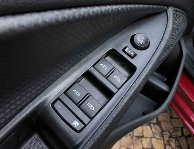 Imagem exterior do veículo Onix 2023 1.0 Flex Lt Manual 