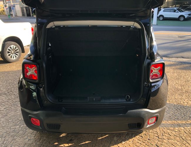 Imagem exterior do veículo Renegade 2018 1.8 16V Flex Sport 4P Manual 