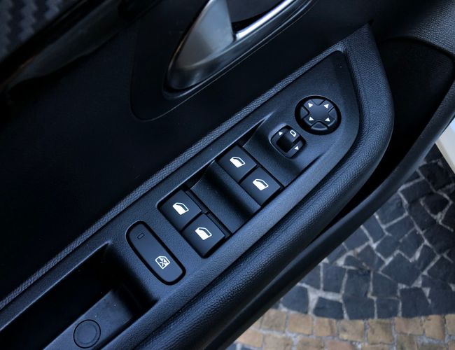 Imagem exterior do veículo 208 2024 1.0 Firefly Flex Style Manual 
