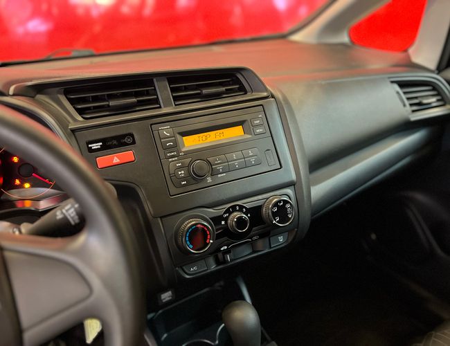 Imagem exterior do veículo Fit 2015 1.5 Lx 16V Flex 4P Automático 