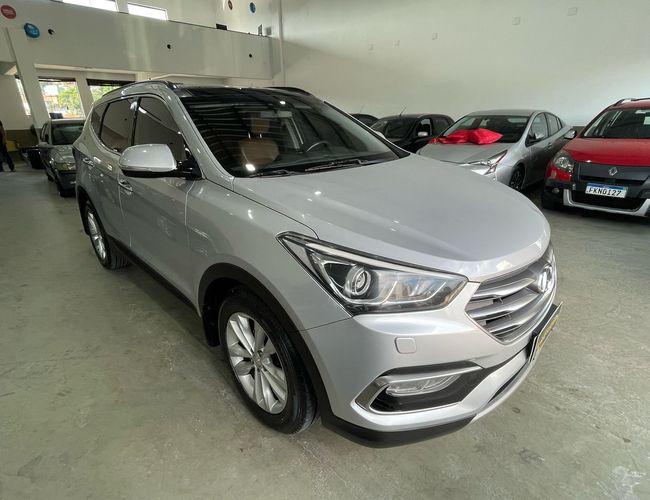 Imagem exterior do veículo Santa Fé 2016 3.3 Mpfi 4X4 7 Lugares V6 270Cv Gasolina 4P Automático 
