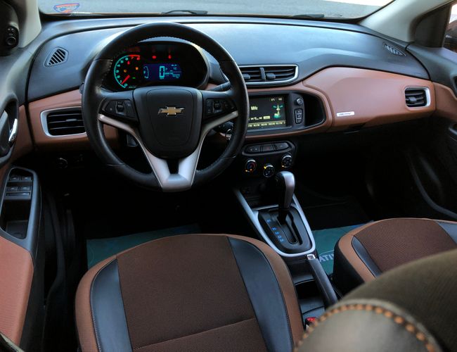 Imagem exterior do veículo Onix 2017 1.4 Mpfi Activ 8V Flex 4P Automático 