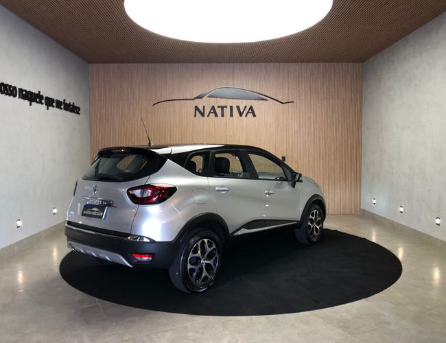 Imagem exterior do veículo Captur 2019 1.6 16V Sce Flex Intense X-Tronic 
