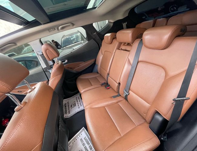 Imagem exterior do veículo Santa Fé 2016 3.3 Mpfi 4X4 7 Lugares V6 270Cv Gasolina 4P Automático 