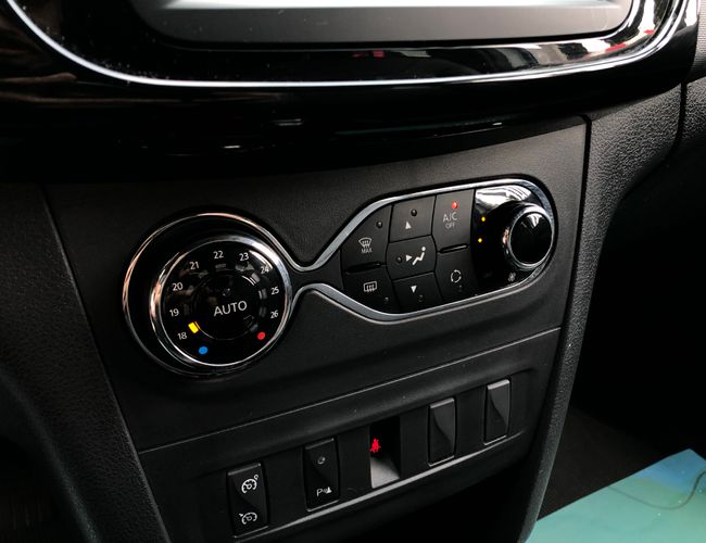 Imagem exterior do veículo Stepway 2023 1.6 16V Sce Flex Iconic X-Tronic 
