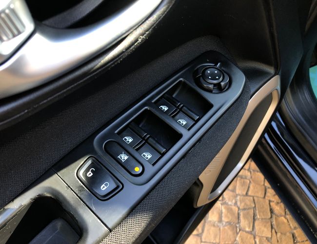 Imagem exterior do veículo Renegade 2018 1.8 16V Flex Sport 4P Manual 